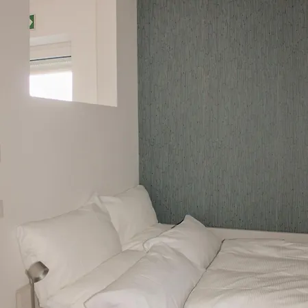 Stadtloft Nadorst- Modernes Apartment- Nahe Zentrum- Anbindung- Neubau- Dachterrasse & Wlan 3*