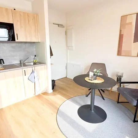 Stadtloft Nadorst- Modernes Apartment- Nahe Zentrum- Anbindung- Neubau- Dachterrasse & Wlan شقة فندقية 3*