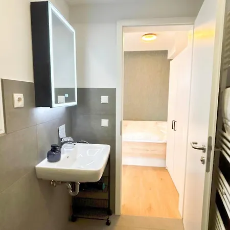 Апарт-отель Stadtloft Nadorst- Modernes Apartment- Nahe Zentrum- Anbindung- Neubau- Dachterrasse & Wlan Ольденбург